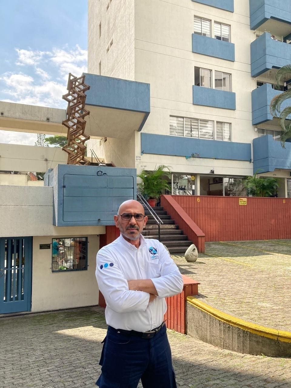 ff7eb343-7f39-4d92-8bfa-f69063609a4e